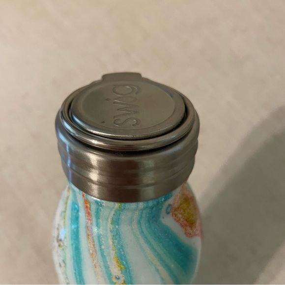 🚫BUNDLED🚫 Swig 20oz insulated water bottle NWT - Picture 5 of 7